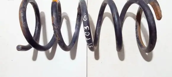 Toyota Avensis Verso Rear coil spring