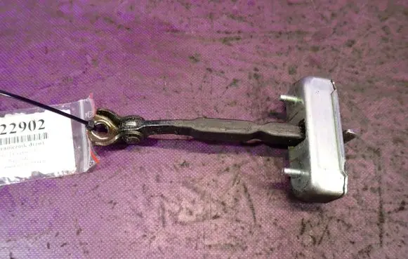 Toyota Corolla Verso E121 Front door check strap stopper