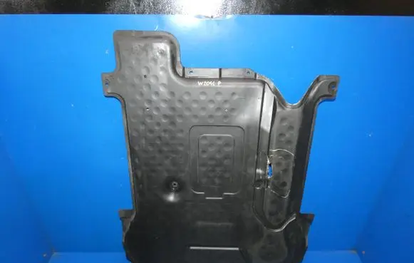 Mercedes-Benz C AMG W204 Engine splash shield/under tray A2045203323