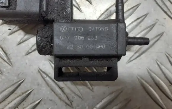 Audi A6 Allroad C6 Vacuum valve 037906283C