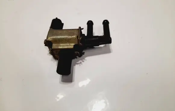 Mazda 6 Valve vacuum 