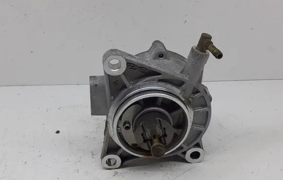 Hyundai Kona I Vacuum pump 2881004075