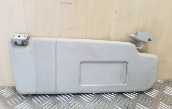 Skoda Octavia Mk2 (1Z) Sun visor 1Z0857552