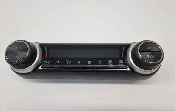 Toyota RAV 4 (XA50) Climate control unit 5590042600