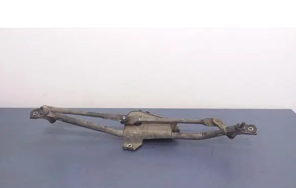 Front wiper linkage and motor