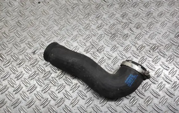 Volkswagen PASSAT B7 Intercooler hose/pipe 1K0145832AN 1K0145762EF