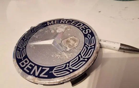 Mercedes-Benz C W203 Original wheel cap A1714000025