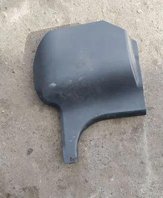 Foot area side trim