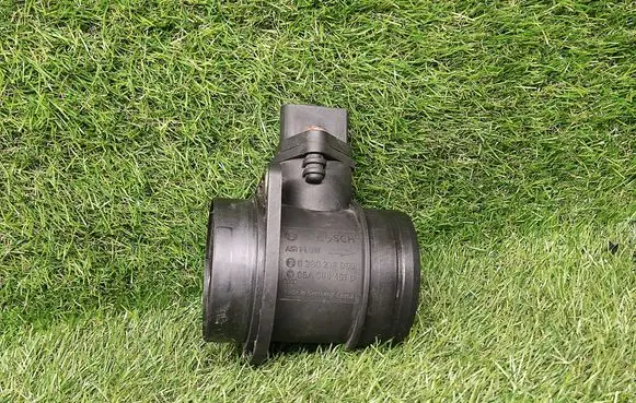 Audi Q7 4L Mass air flow meter 06A906461G 0280218080