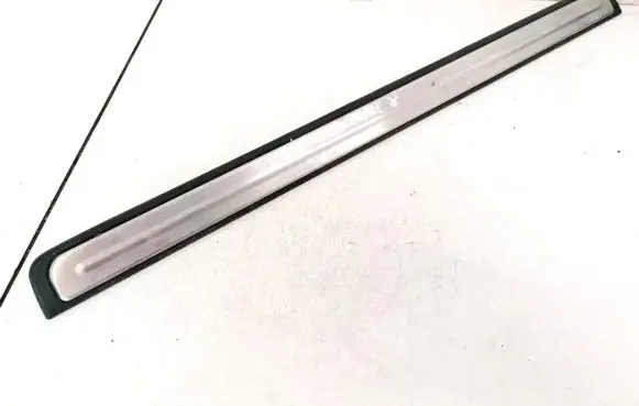 Front sill trim cover