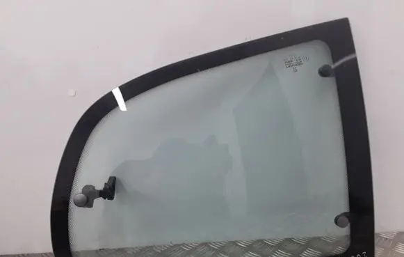 Peugeot 206 Rear side window 43R000464