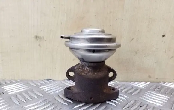 Volvo V70 EGR valve 72167504 046131503A