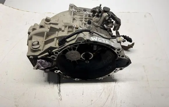 Hyundai Tucson TL Manual 6 speed gearbox WGJ6