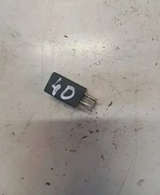 Volvo V50 Other relay 5M5T14B192AA 4F081511C