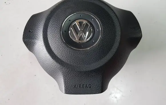 Volkswagen Scirocco Steering wheel airbag 5K0880201MIAUTOPI 5K0880201M