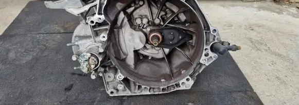 Opel Grandland X Manual 6 speed gearbox 9811243810