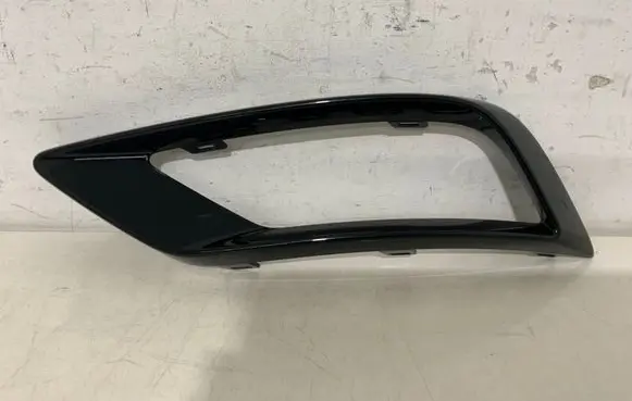 Audi Q8 Front bumper lower grill 4M8807514A
