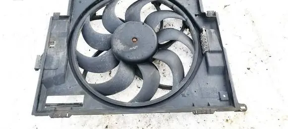 BMW 3 F30 F35 F31 Radiator cooling fan shroud 7640508 15272311