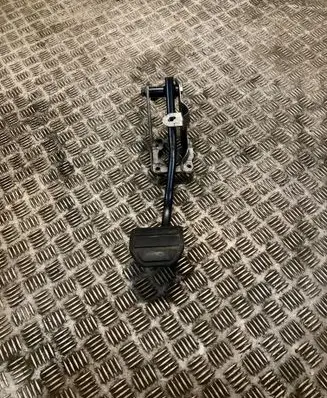 Land Rover Discovery 3 - LR3 Brake pedal SKB000431