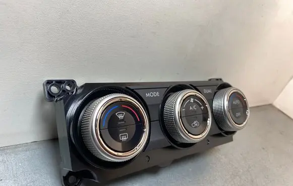 Subaru Forester SJ Climate control unit 72311SG601