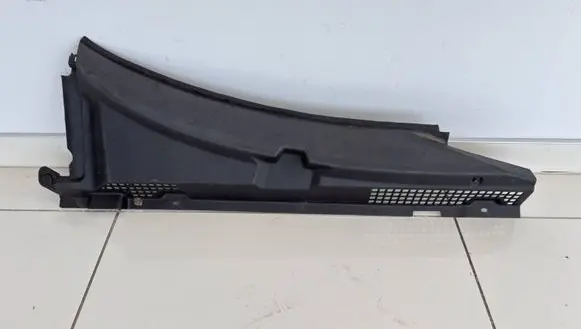 Alfa Romeo Brera Wiper trim 156063373 156073236
