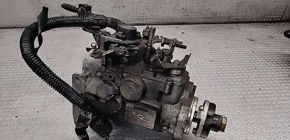 Ford Mondeo MK I Fuel injection high pressure pump 9107184ZA