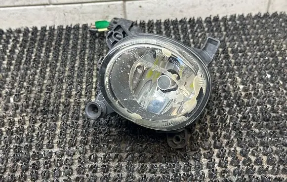 Volkswagen PASSAT CC Front fog light 8T0941699 89205612 36191629