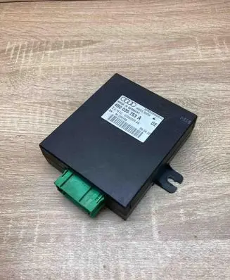 Audi A6 S6 C5 4B Voice control module 4B0035753A