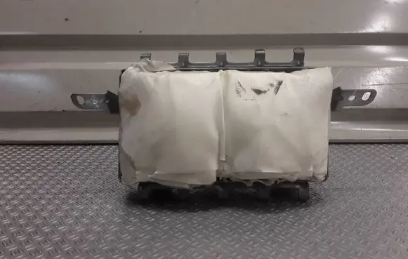 Toyota Corolla Verso AR10 Passenger airbag 