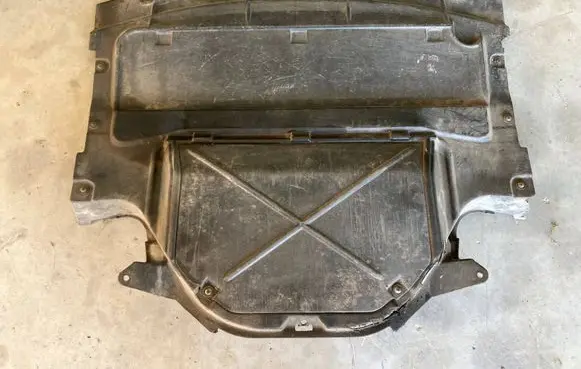 BMW 7 E38 Engine splash shield/under tray 8150223 8163833