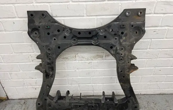 MG ZS Front subframe P00049153
