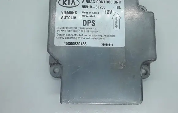 KIA Sorento Airbag control unit/module 959103E200 5WK43245