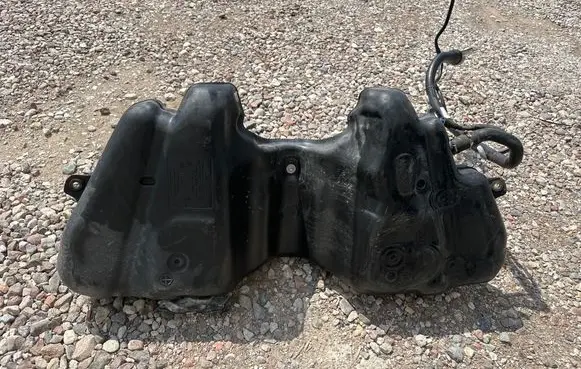 BMW 7 F01 F02 F03 F04 Fuel tank 56646711 F02C76 45270