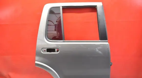 Ford Explorer Rear door
