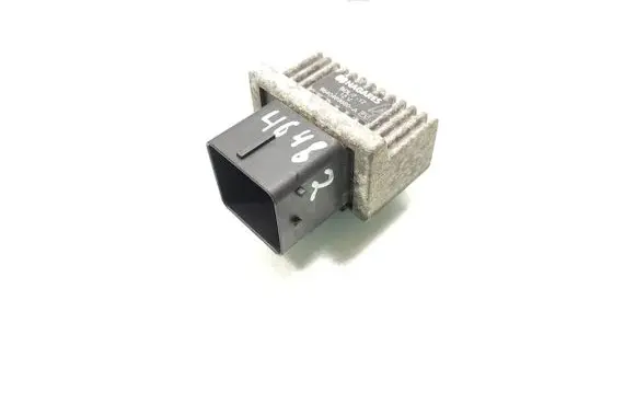 Nissan X-Trail T31 Glow plug pre-heat relay 9640469680