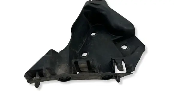 Volvo XC60 Front bumper mounting bracket 30764618