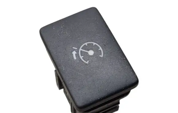Toyota Avensis T270 Cruise control switch 15C251