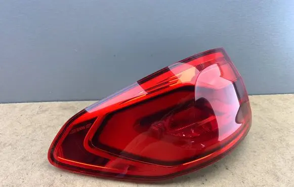 Rear/tail lights