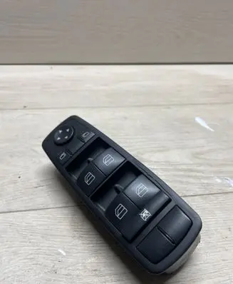 Mercedes-Benz R W251 Electric window control switch A2518300090 03728350