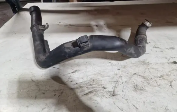 Volkswagen Polo IV 9N3 Intercooler hose/pipe