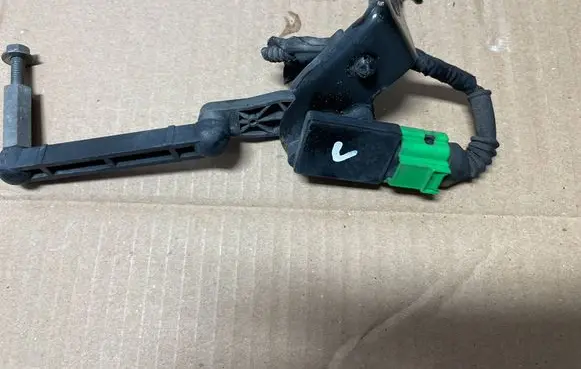 Audi Q5 SQ5 Front air suspension height level sensor 6PW01269900 80A941285D