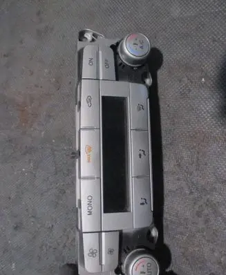 Ford Mondeo MK IV Climate control unit 7S7T18C612AM W2XA18197