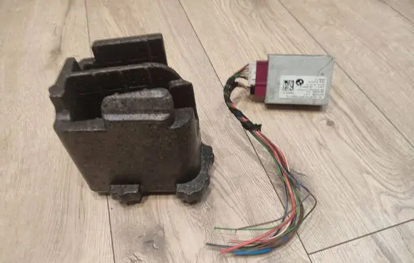 BMW X1 F48 F49 Seat control module 7464634