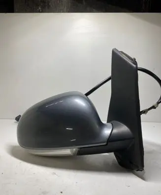 Volkswagen Golf Plus Front door electric wing mirror E1010836