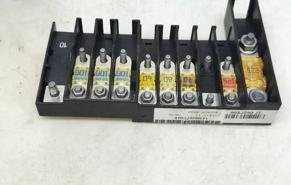 Volkswagen Transporter - Caravelle T5 Fuse module 7H0937550A 7E6970187AT