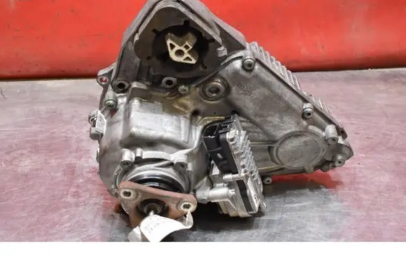BMW X5M F85 Gearbox transfer box case 8643151