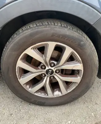 KIA Sportage R17 alloy rim 