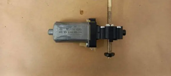Bentley Continental Seat adjustment motor 0390203235