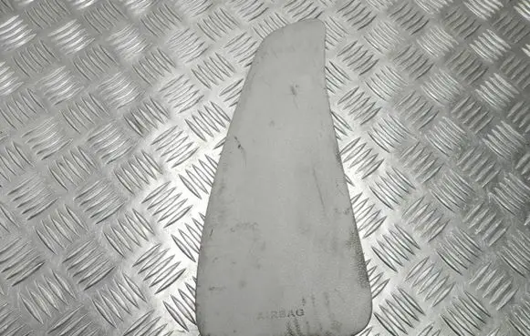 Mercedes-Benz C AMG W204 Side airbag A2048600105 M2756