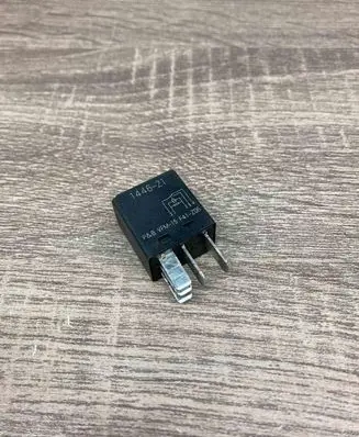 Chrysler Voyager Other relay 4671168A 33805K VFM15F41Z06